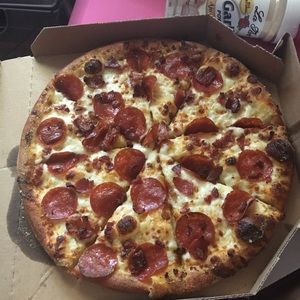 Meet your Posher, Alexis